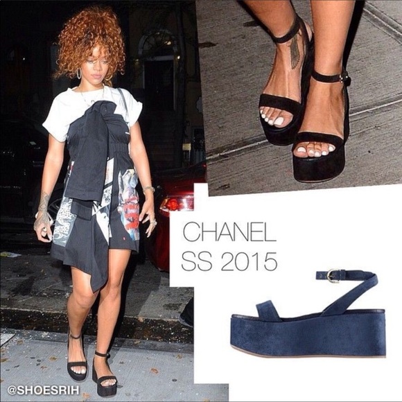 Chanel blue suede platform sandals - Picture 4 of 8